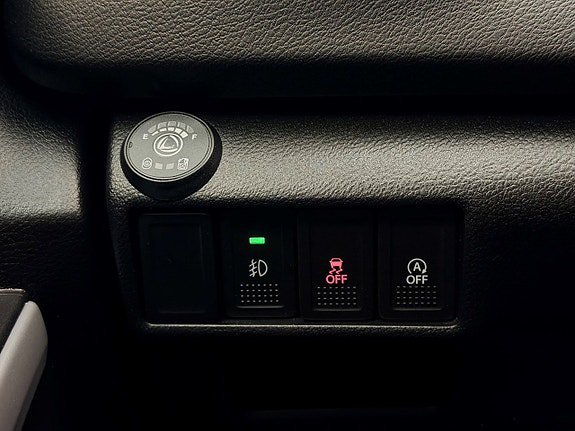 Vehicle Image 26