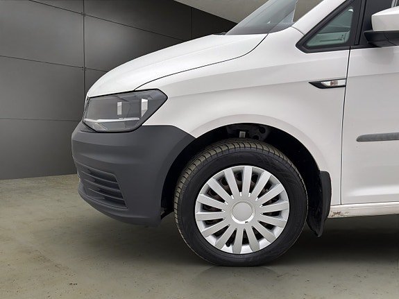 Vehicle Image 26