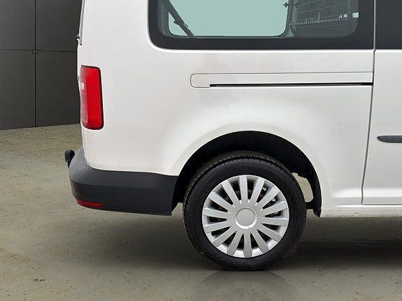 Vehicle Image 28