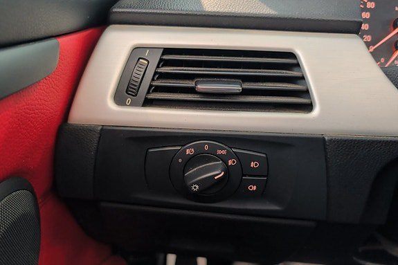 Vehicle Image 27
