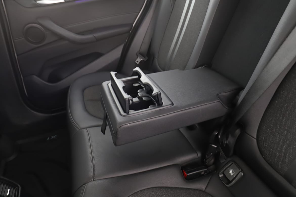 Vehicle Image 38