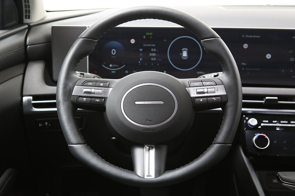 Vehicle Image 15