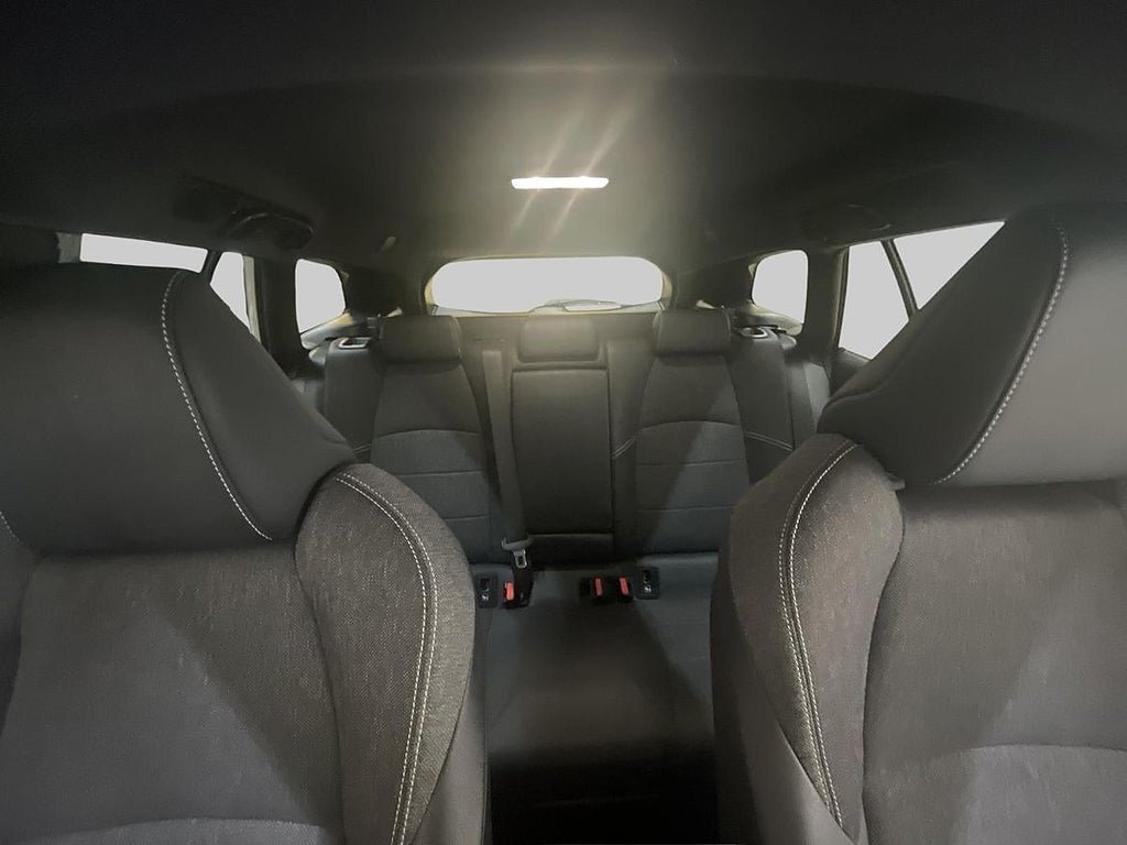 Vehicle Image 19