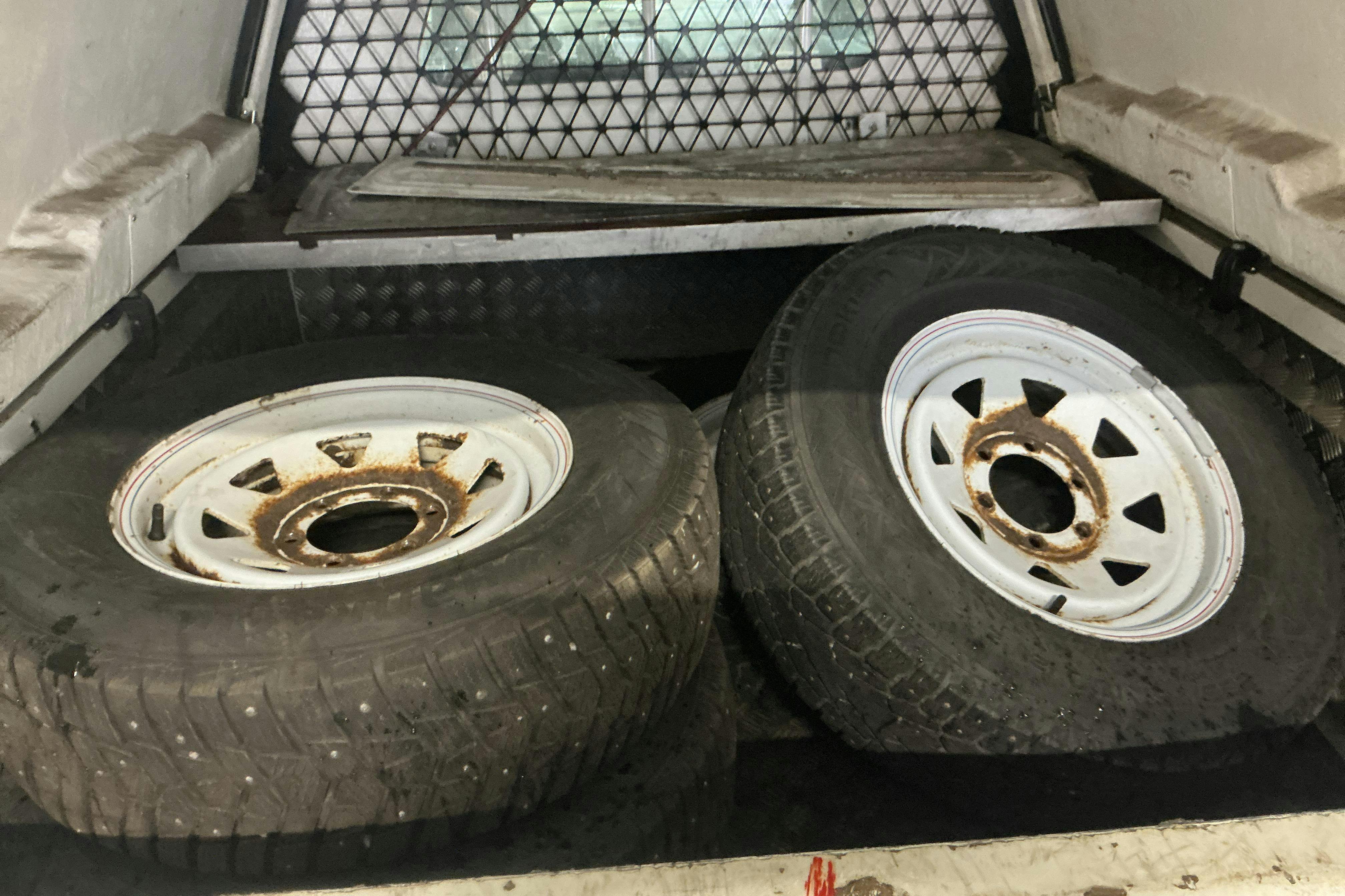 Vehicle Image 10
