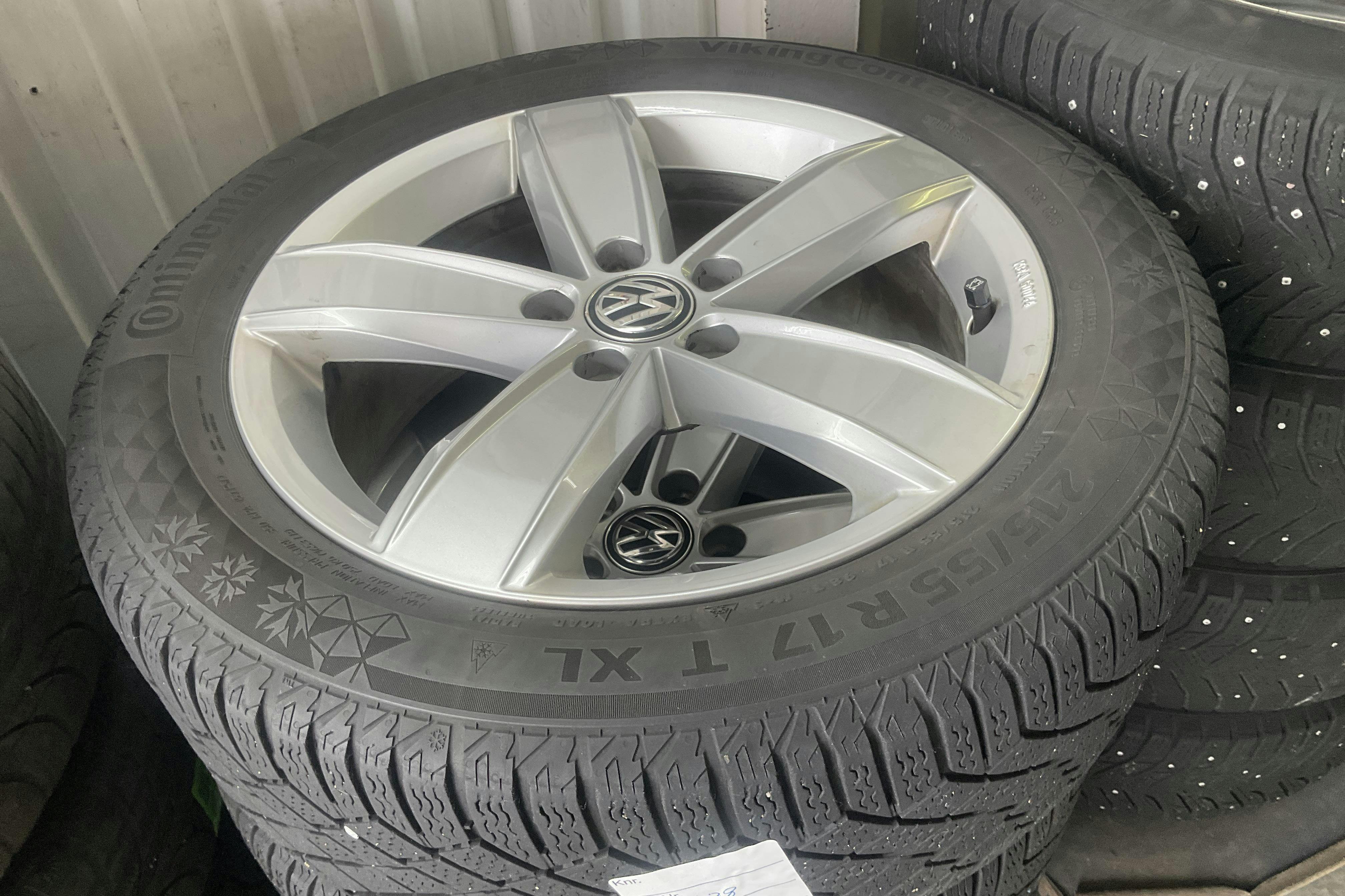 Vehicle Image 15