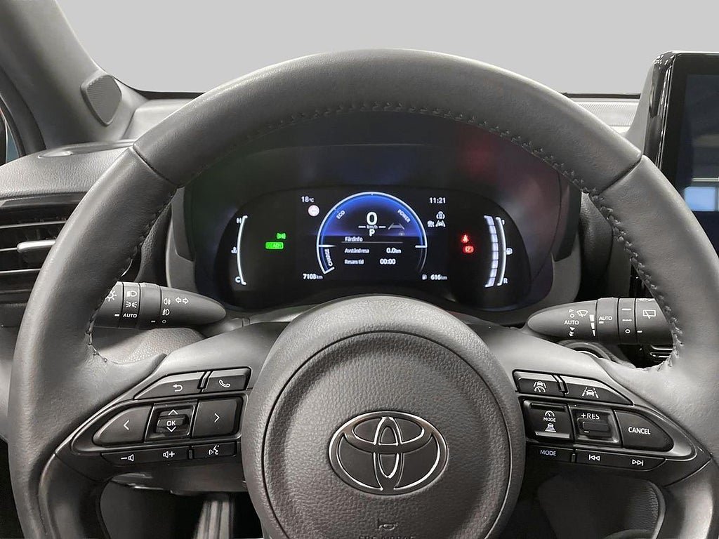 Vehicle Image 14