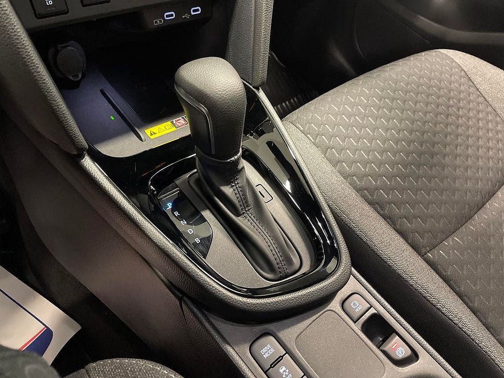 Vehicle Image 17