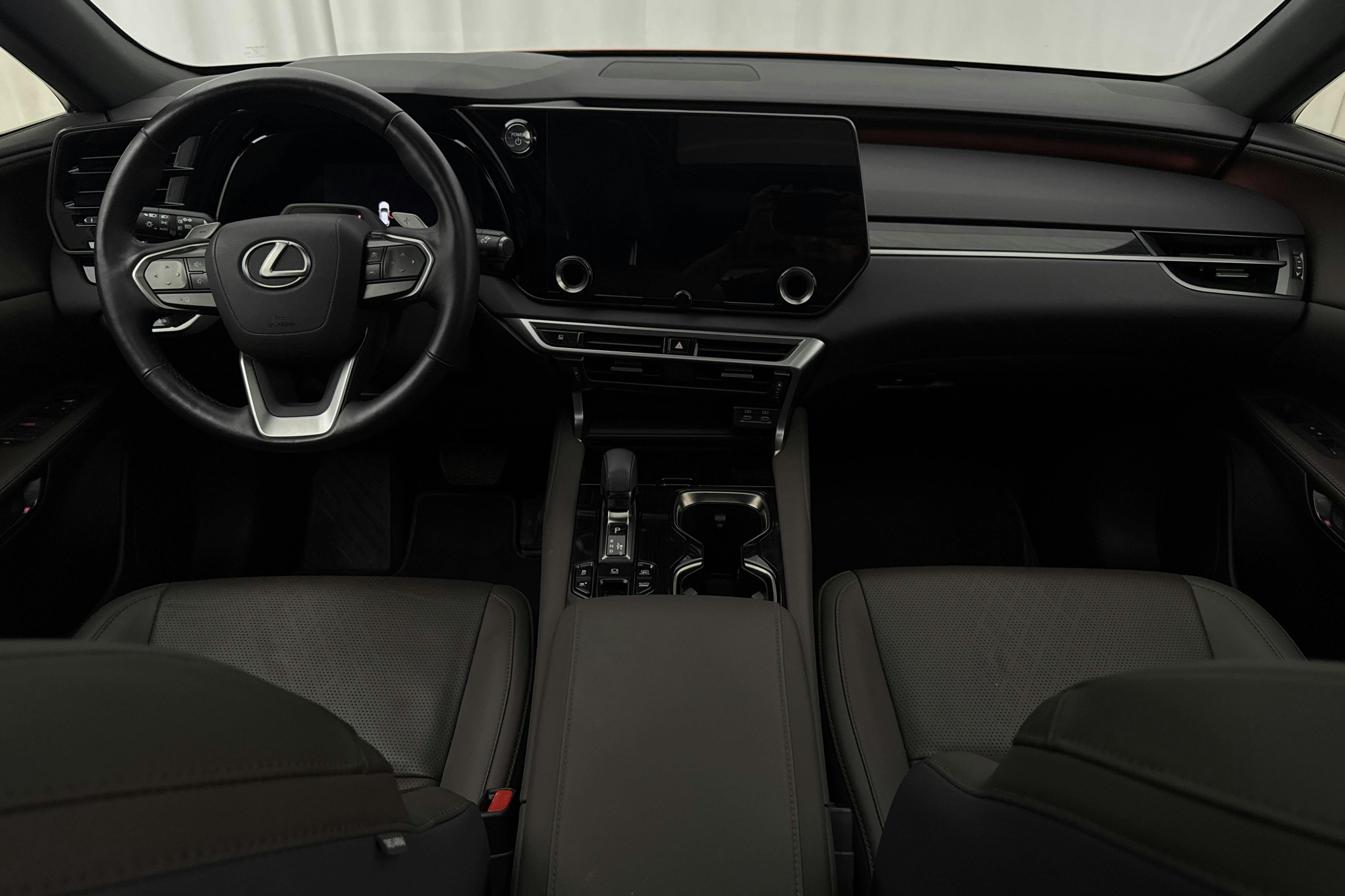 Vehicle Image 6