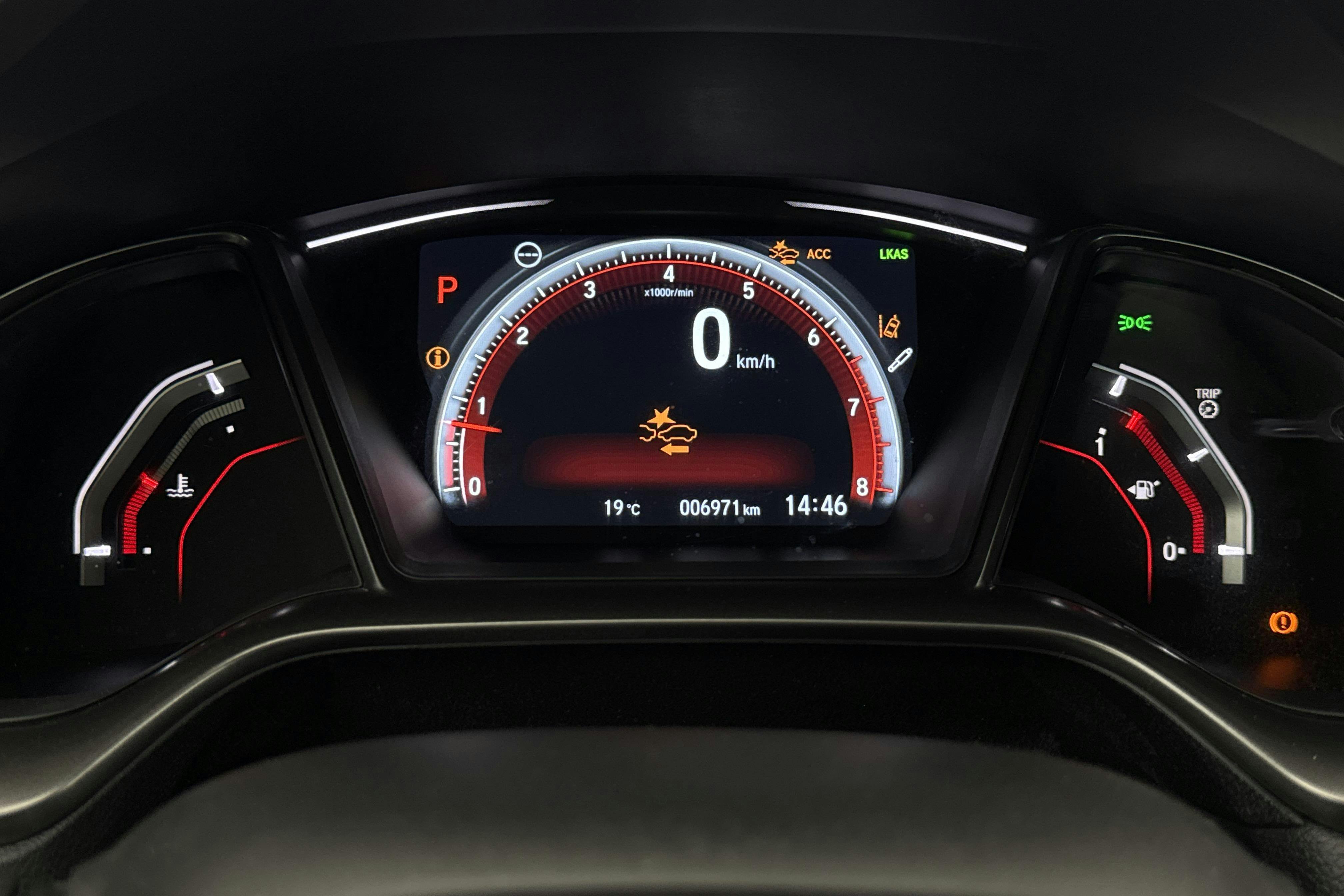 Vehicle Image 10