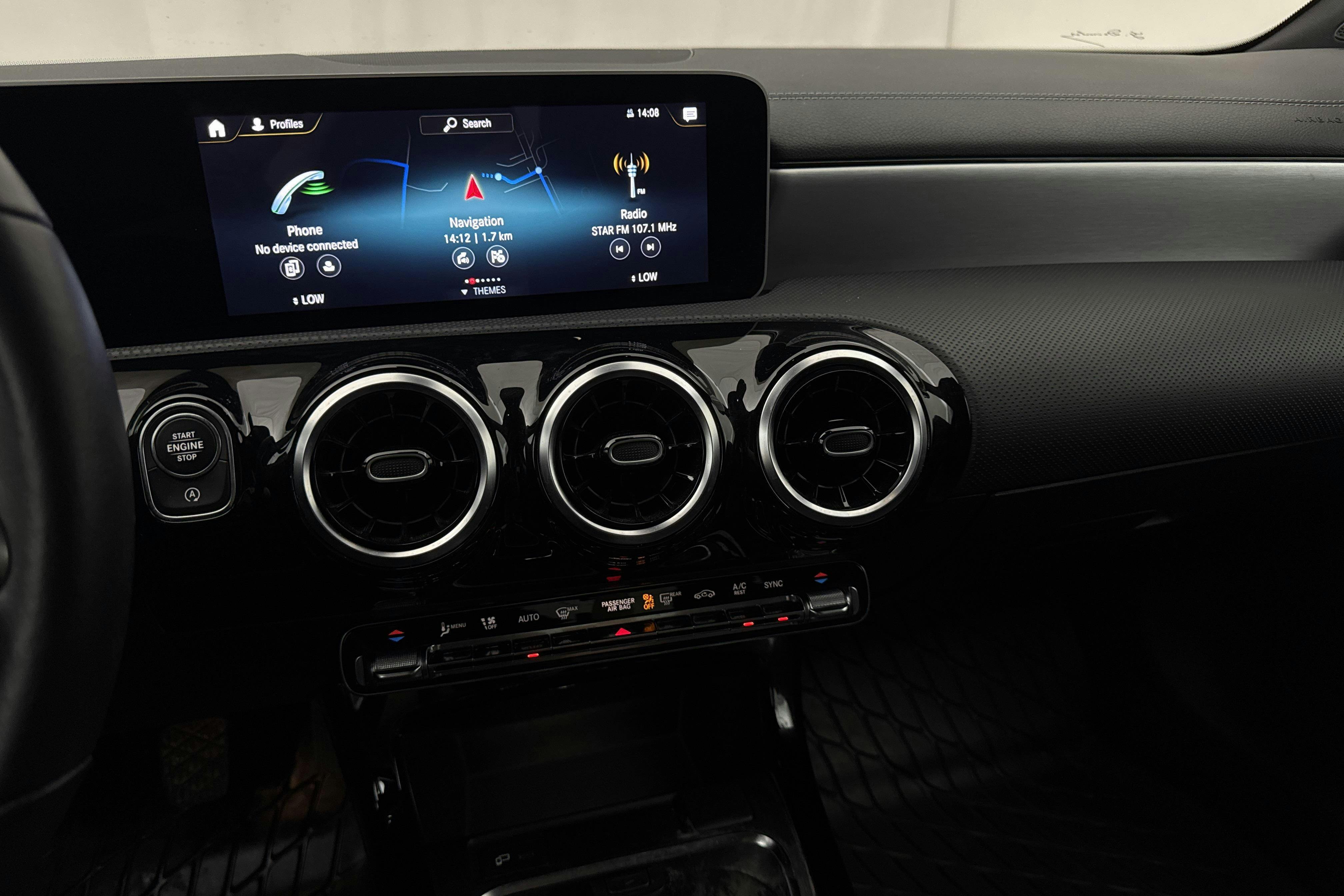 Vehicle Image 13