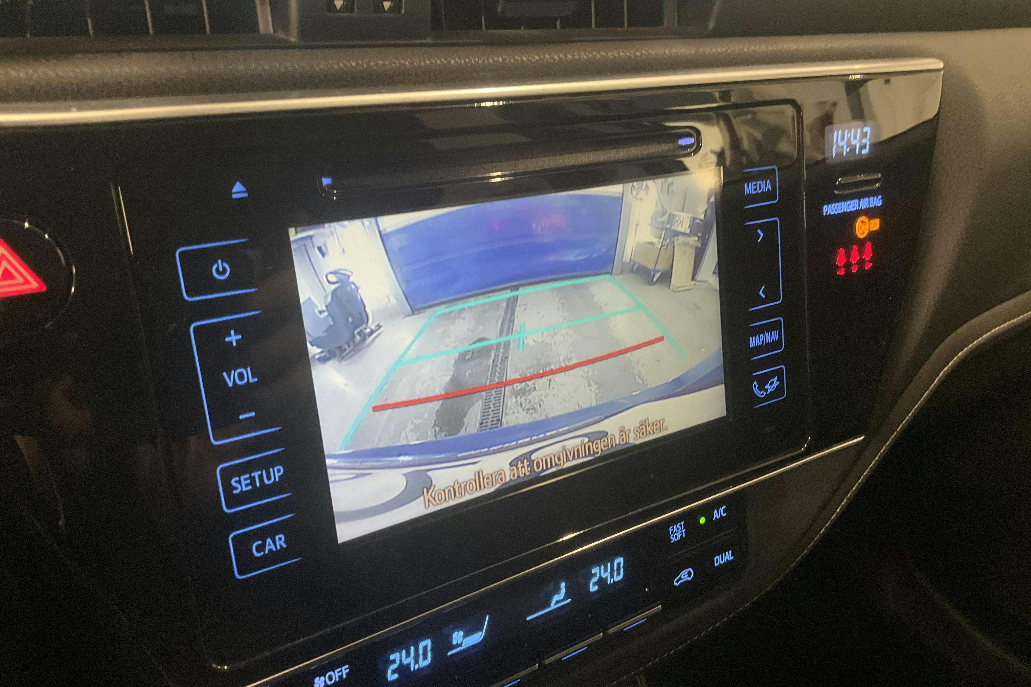 Vehicle Image 12