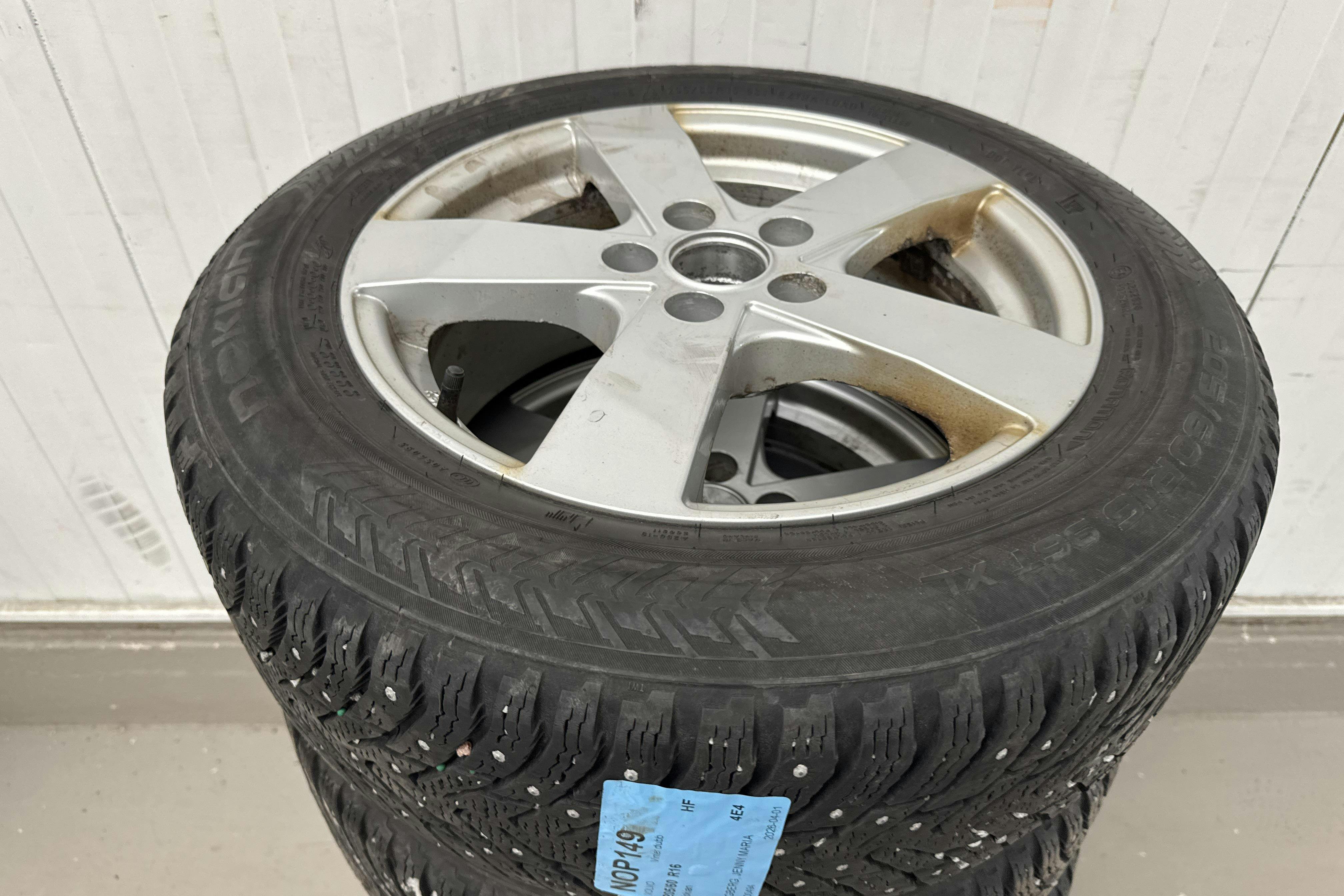 Vehicle Image 15