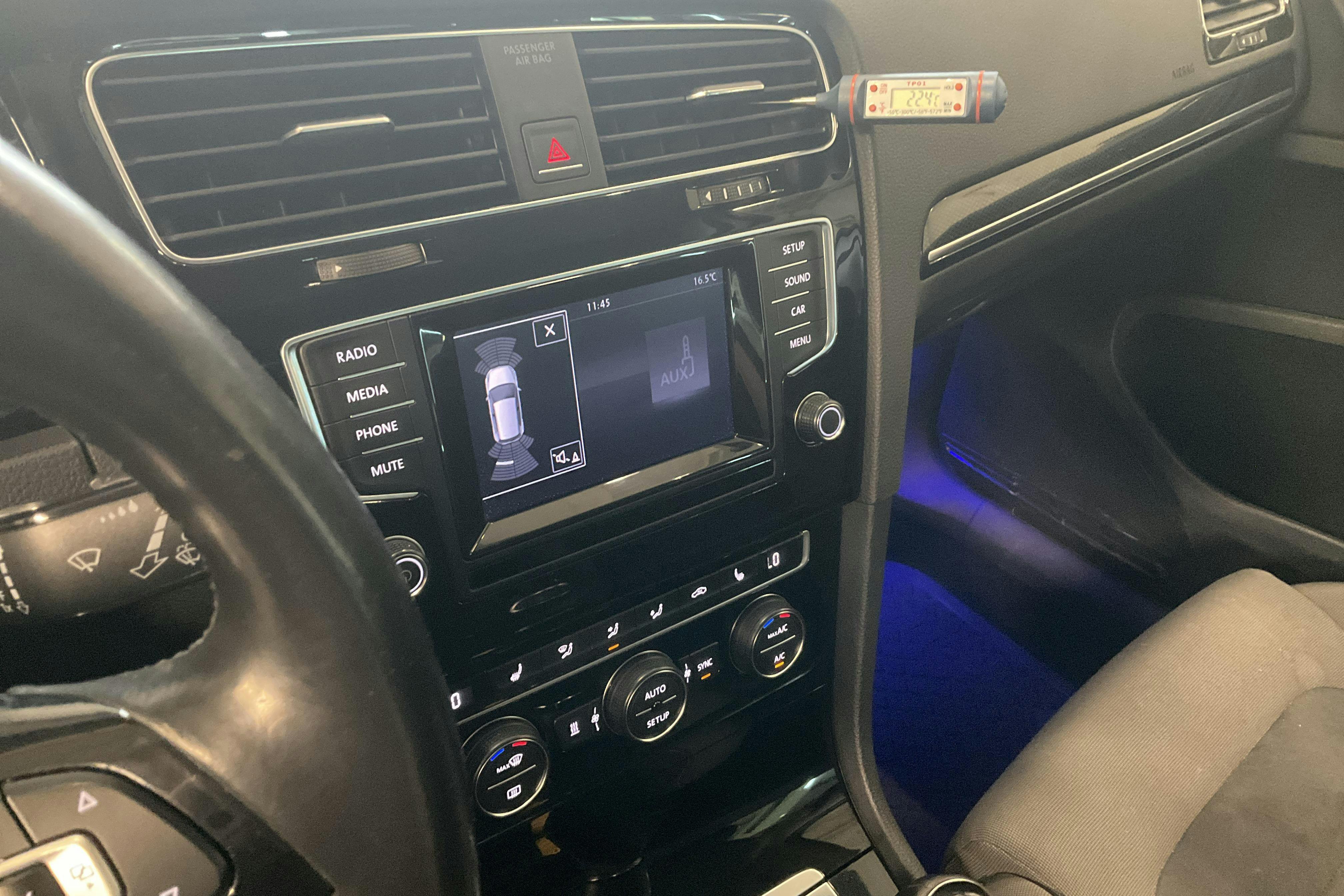 Vehicle Image 16