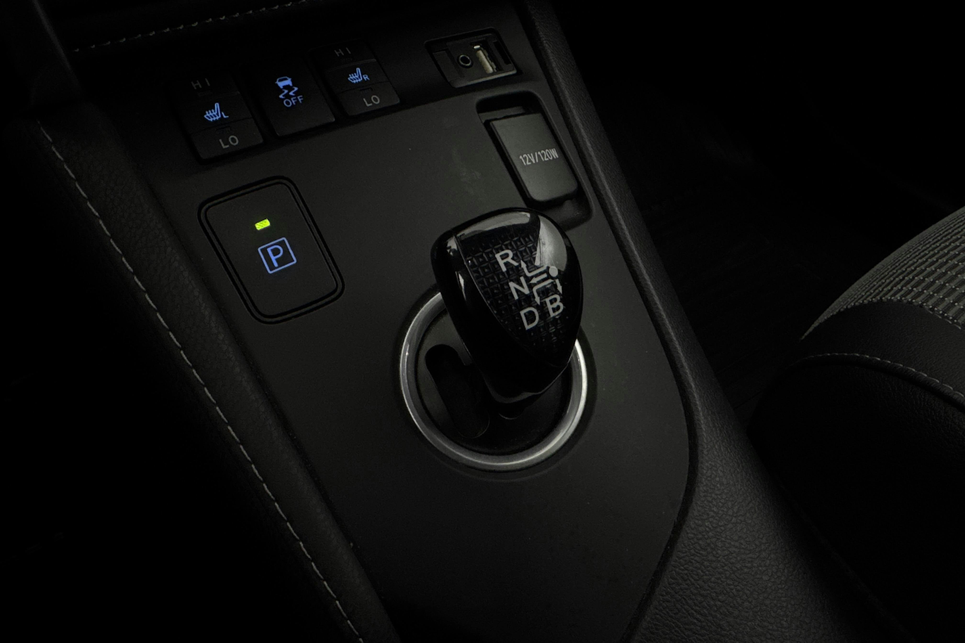 Vehicle Image 15