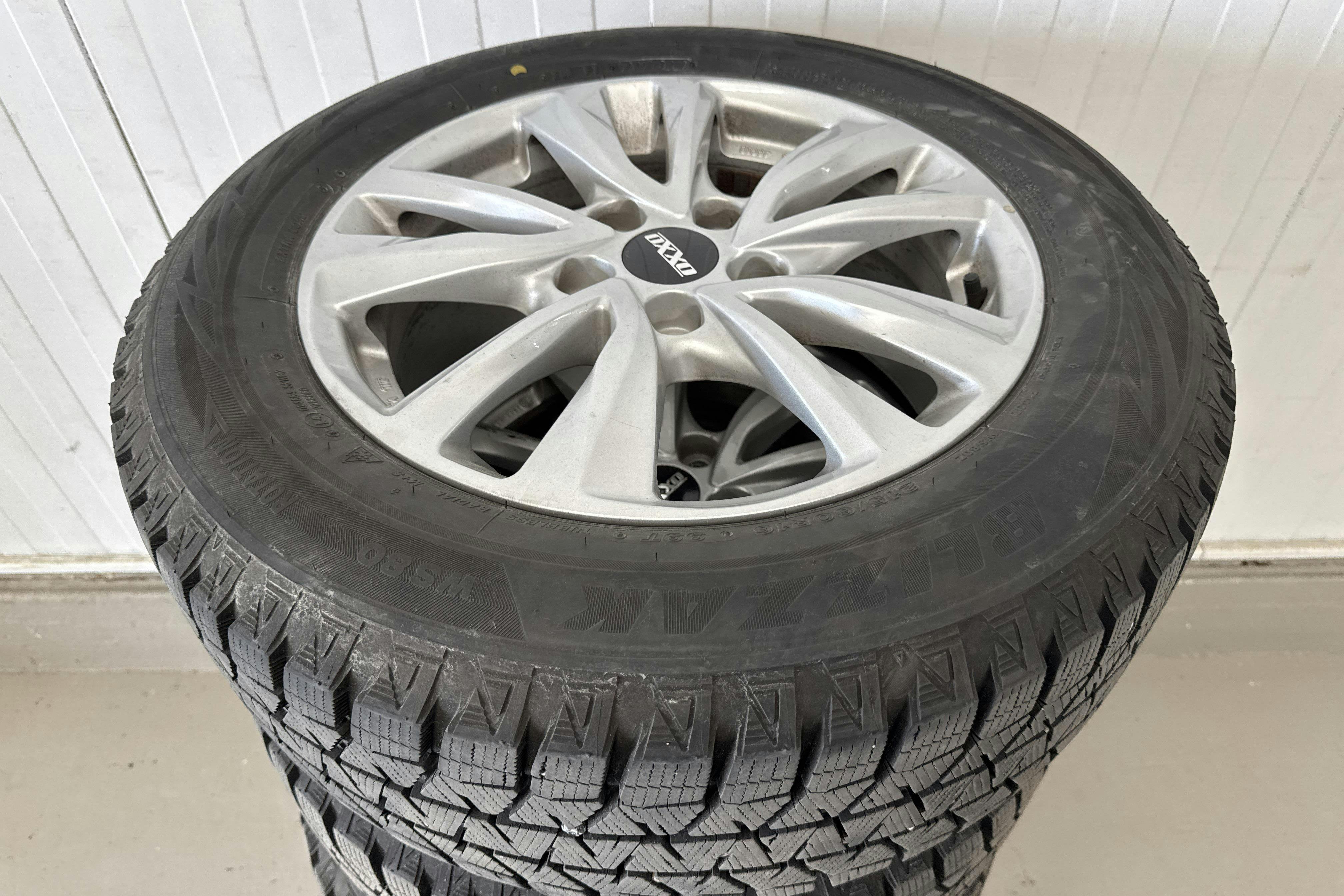 Vehicle Image 21