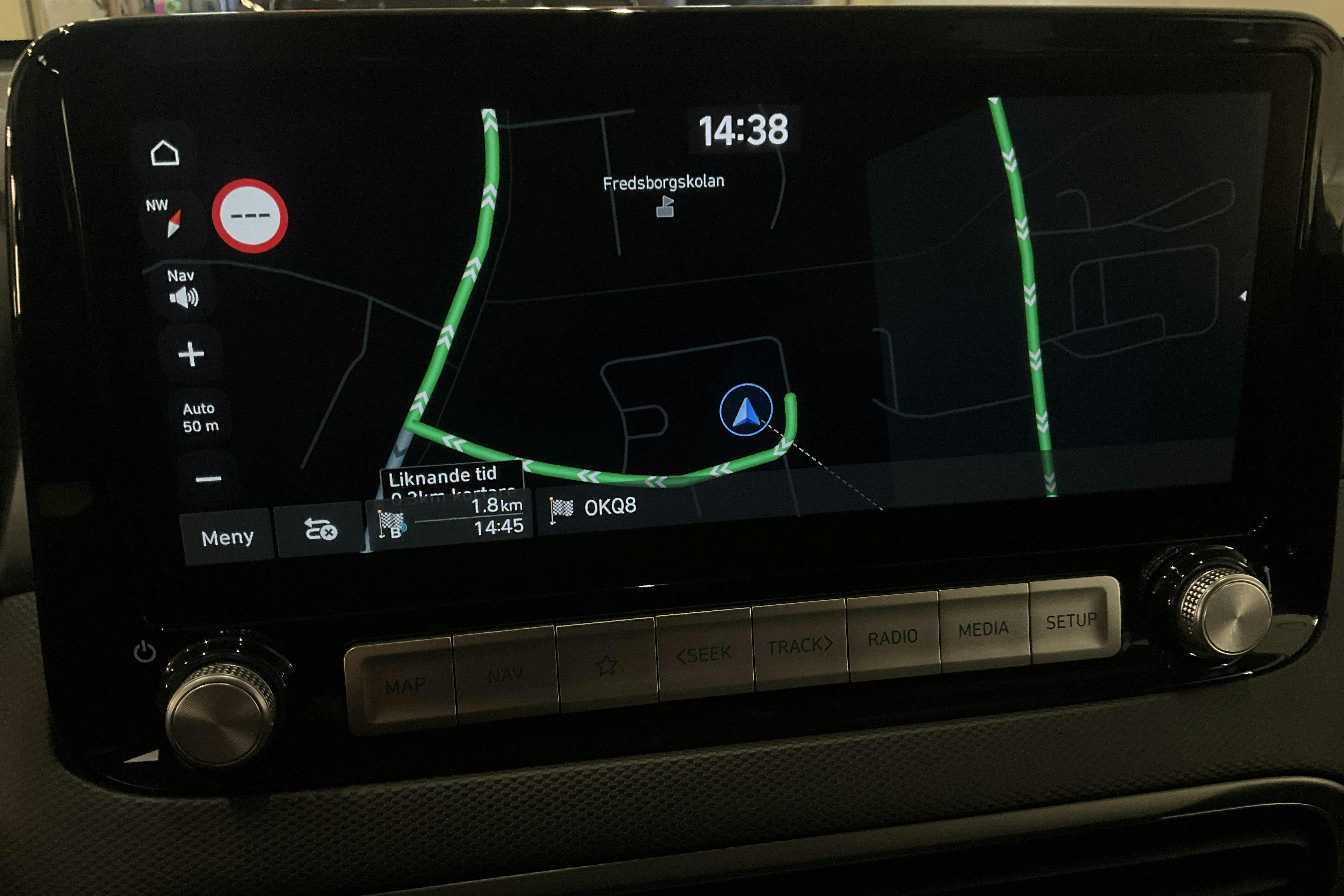 Vehicle Image 21