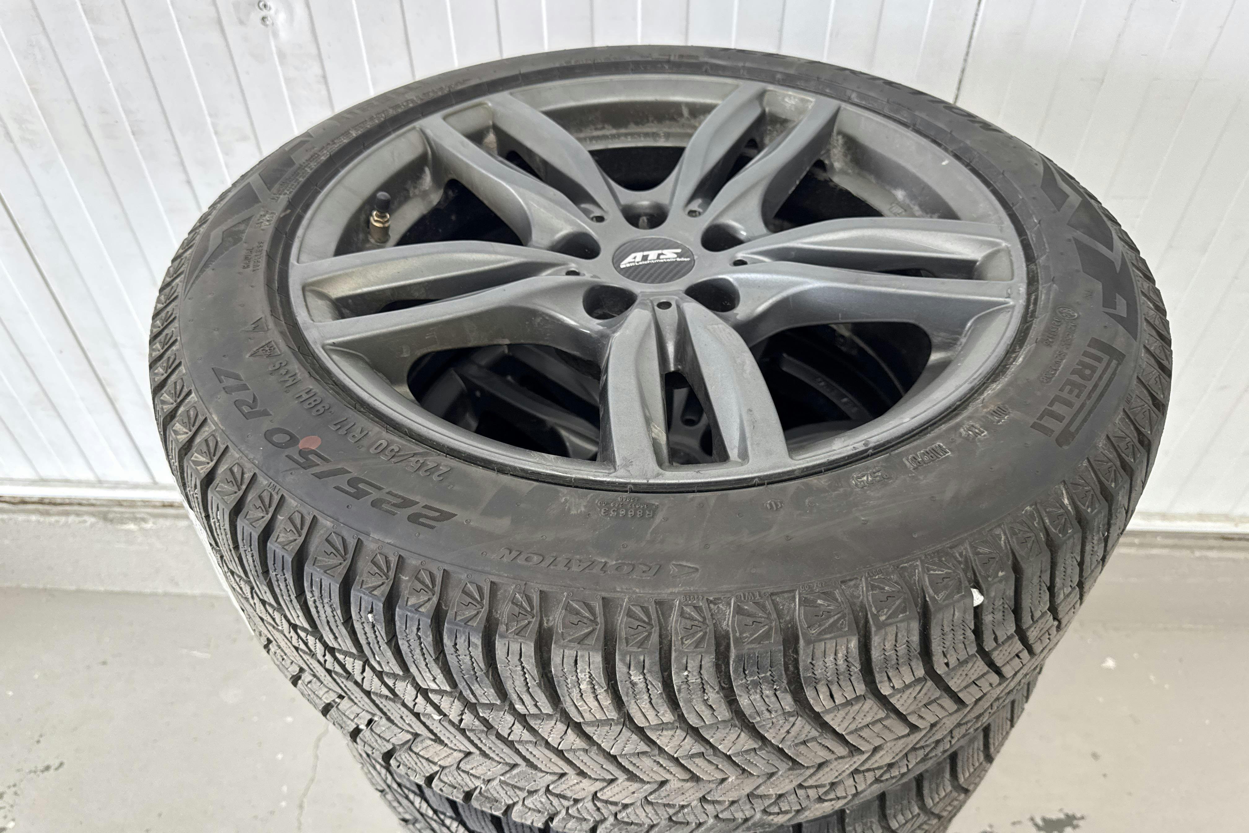 Vehicle Image 19
