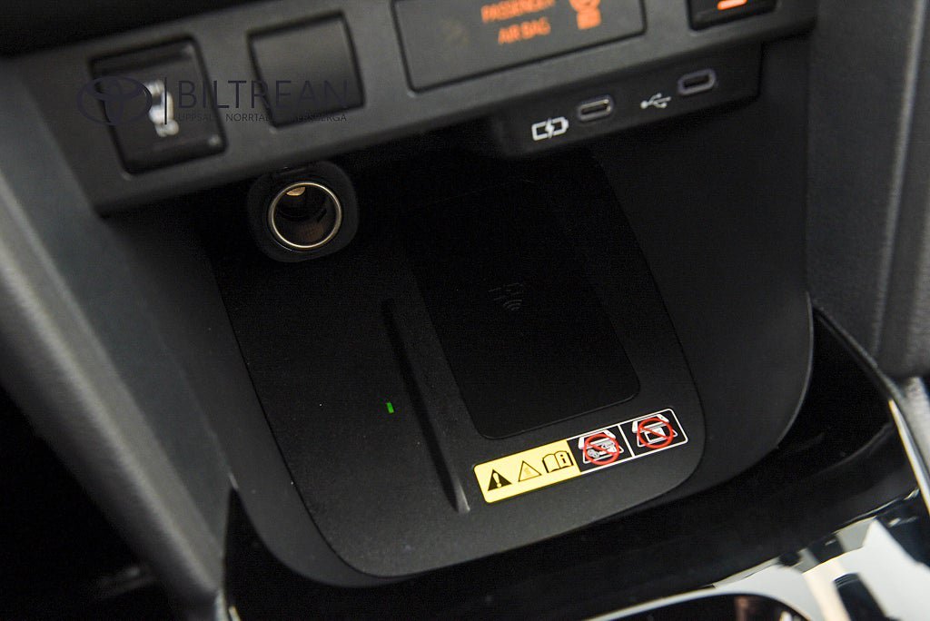 Vehicle Image 16