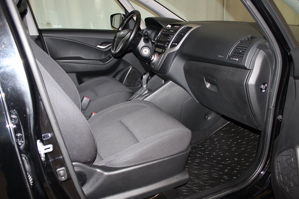 Vehicle Image 15