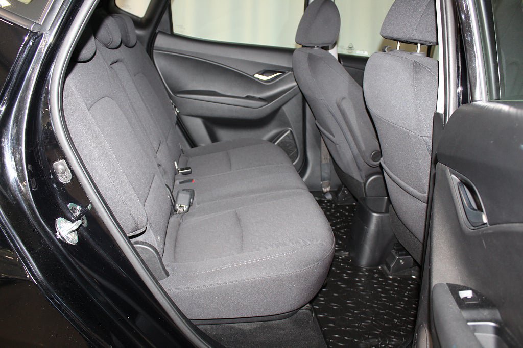 Vehicle Image 18
