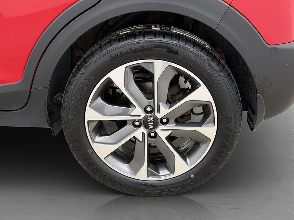 Vehicle Image 25