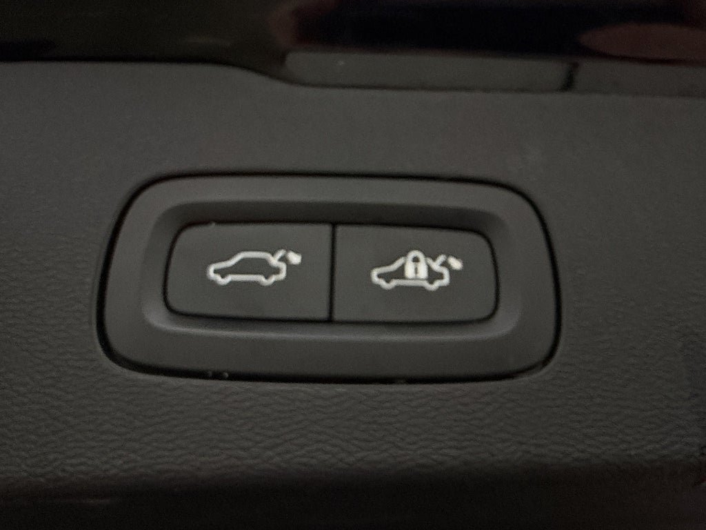 Vehicle Image 29