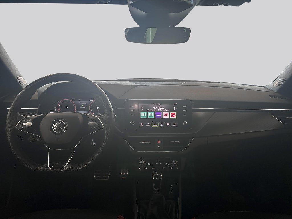 Vehicle Image 11