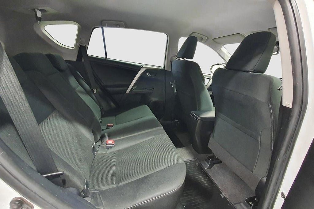 Vehicle Image 17