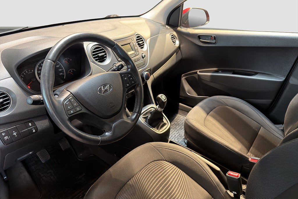 Vehicle Image 7
