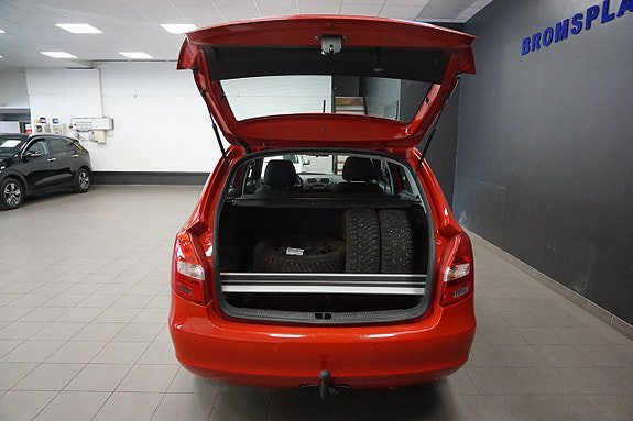 Vehicle Image 18