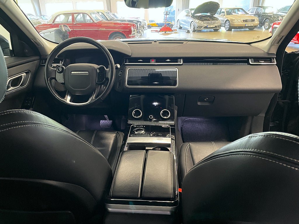 Vehicle Image 16