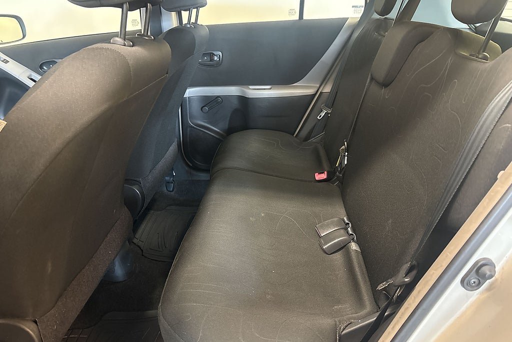 Vehicle Image 11