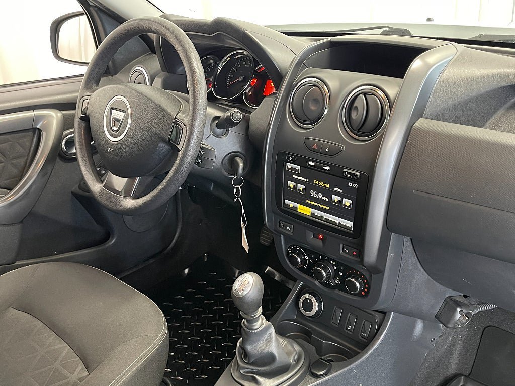 Vehicle Image 9