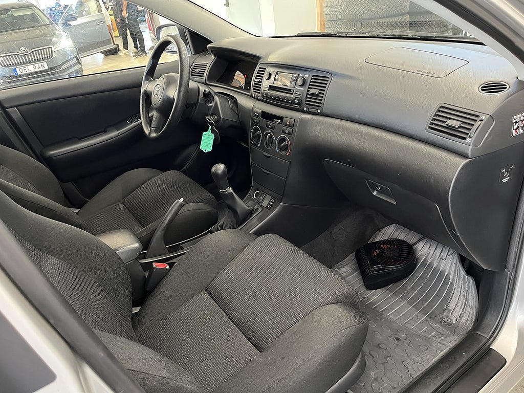 Vehicle Image 16
