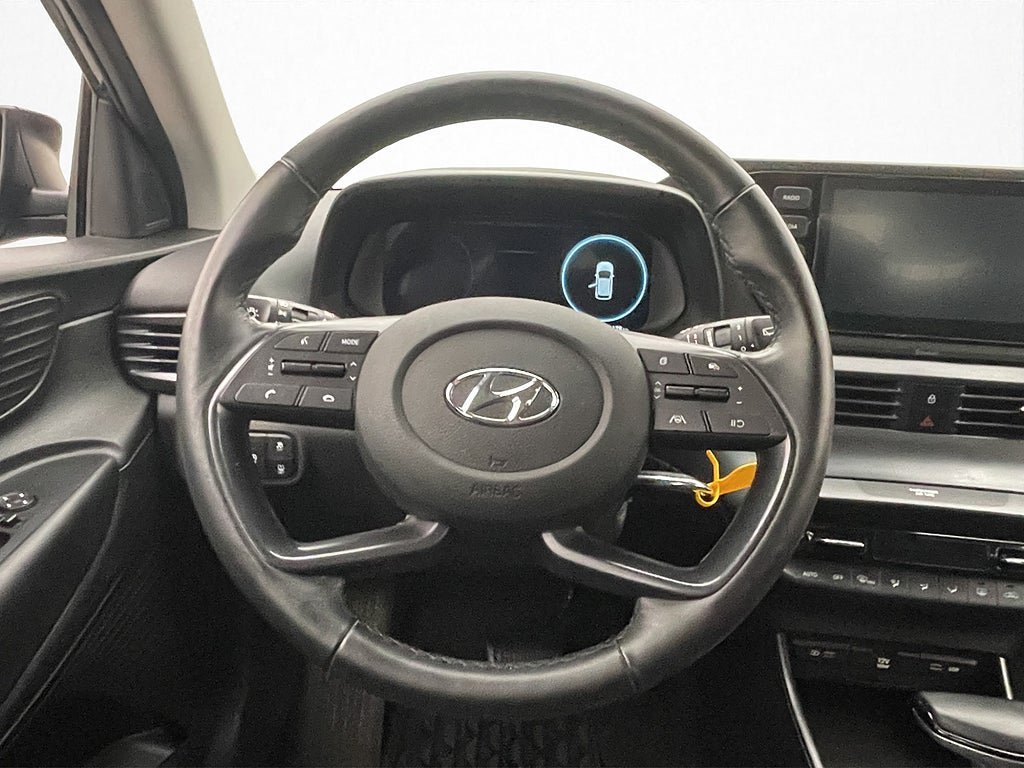 Vehicle Image 15