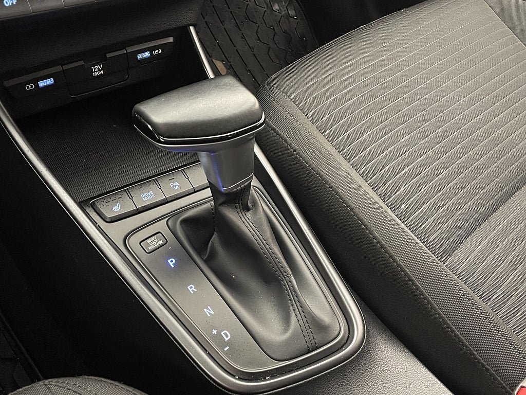 Vehicle Image 22