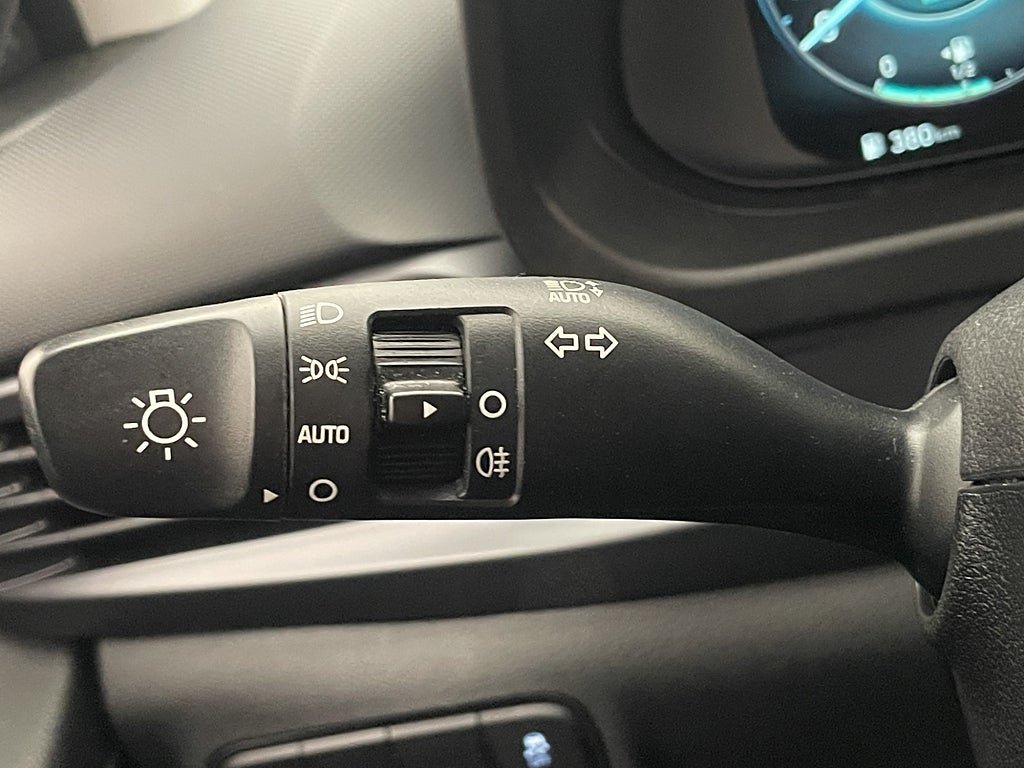 Vehicle Image 26