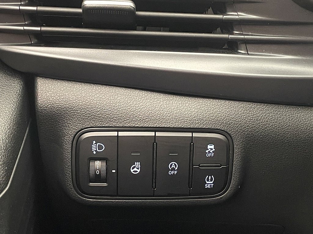 Vehicle Image 27