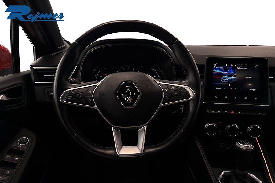 Vehicle Image 11