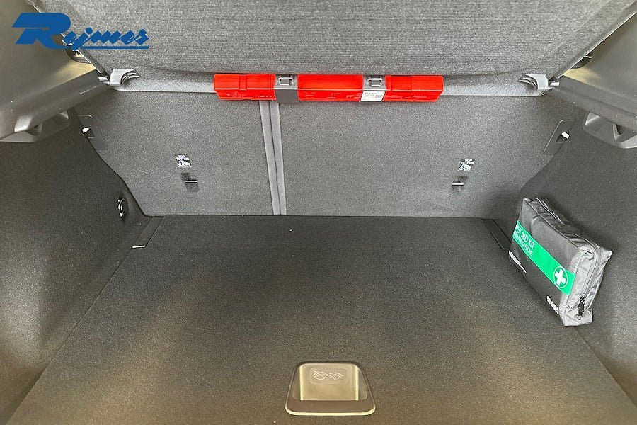 Vehicle Image 17