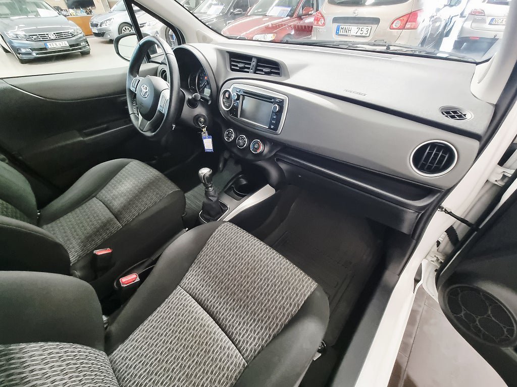 Vehicle Image 18