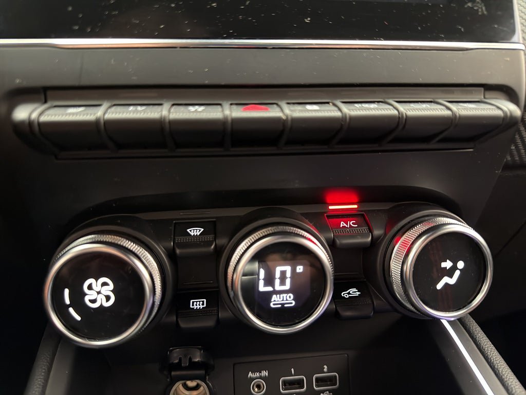 Vehicle Image 23