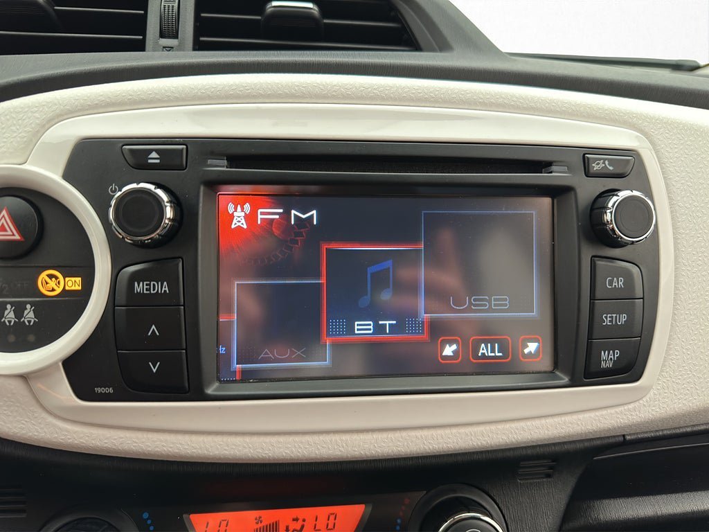 Vehicle Image 19