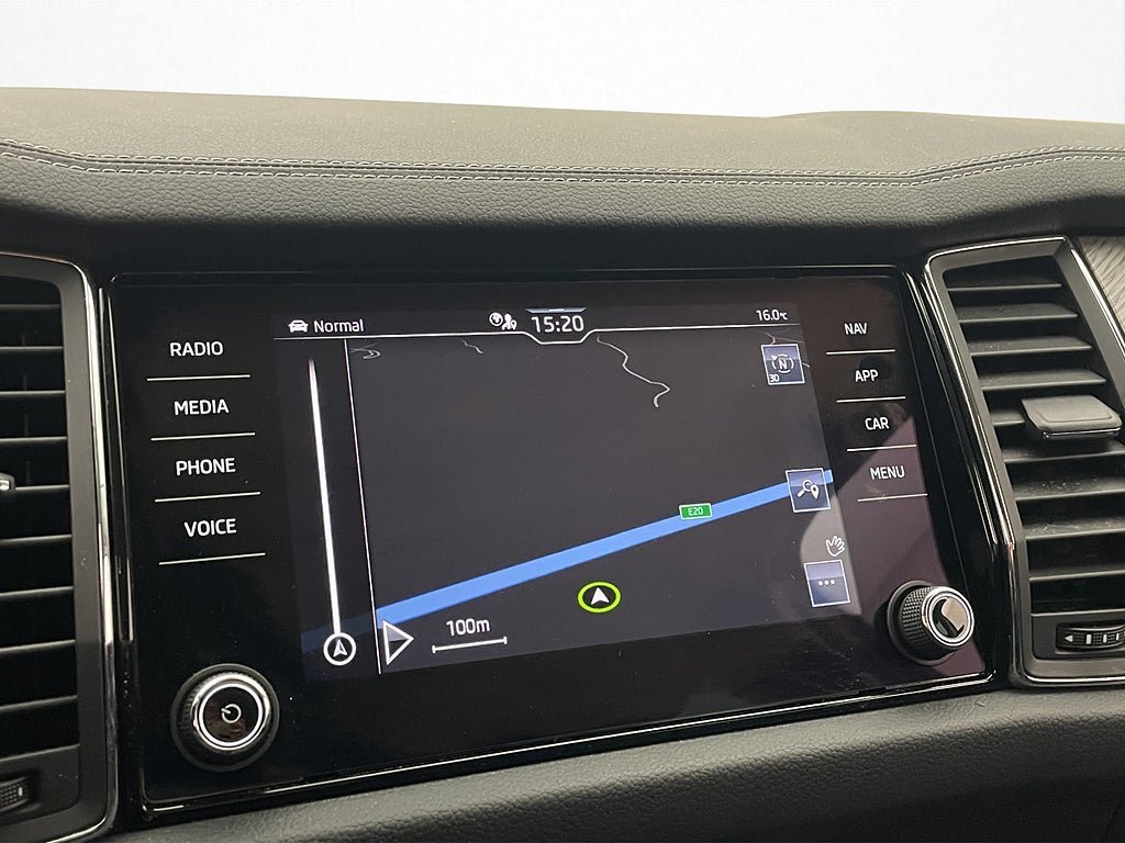 Vehicle Image 22