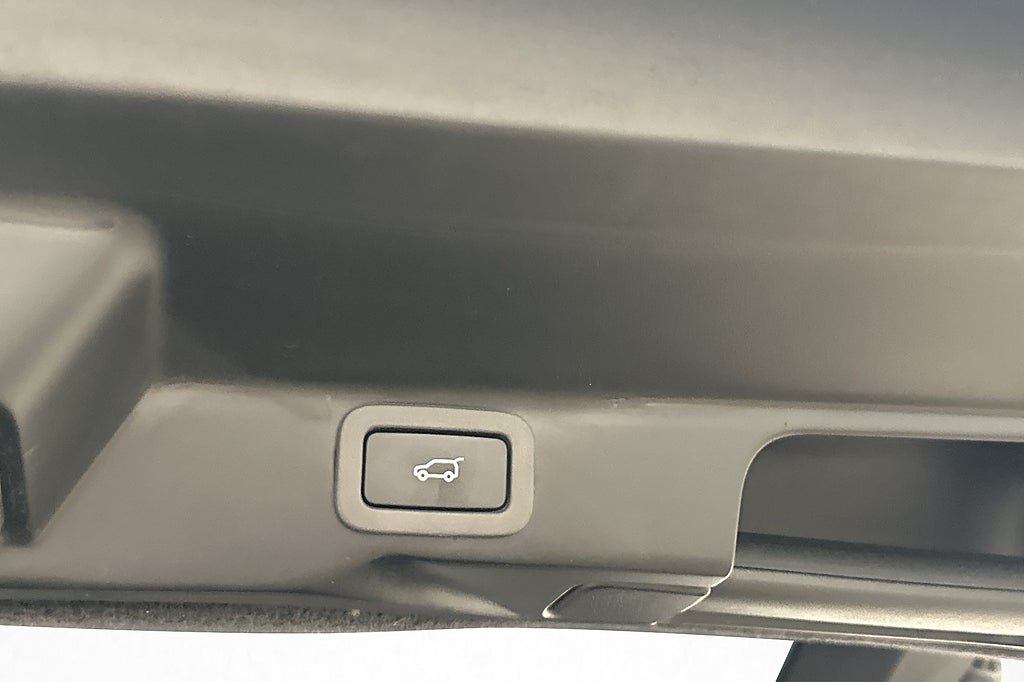 Vehicle Image 29
