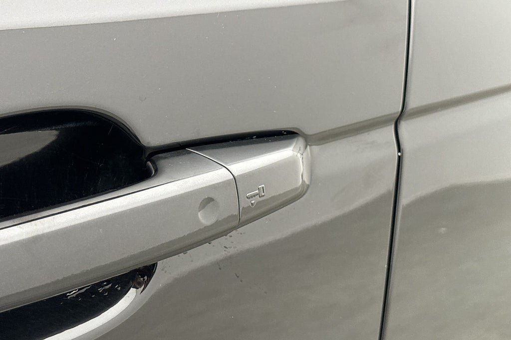 Vehicle Image 37