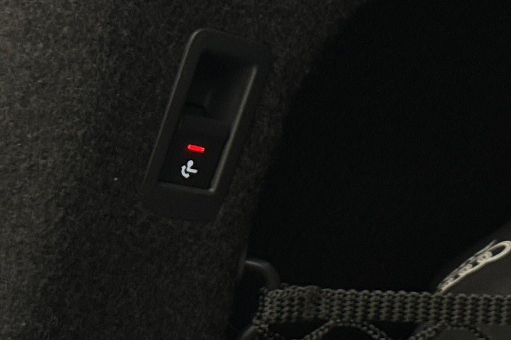 Vehicle Image 29