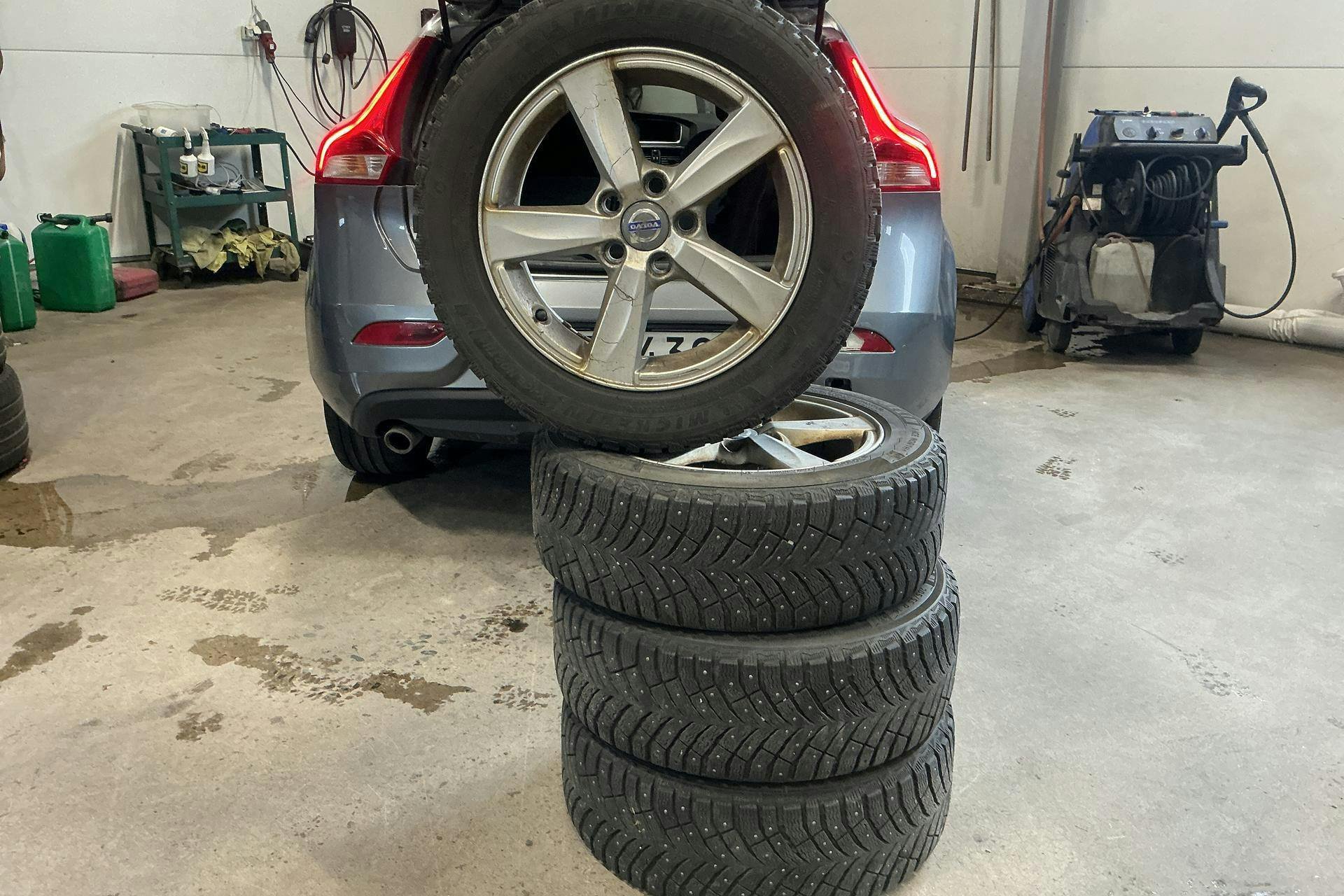Vehicle Image 13