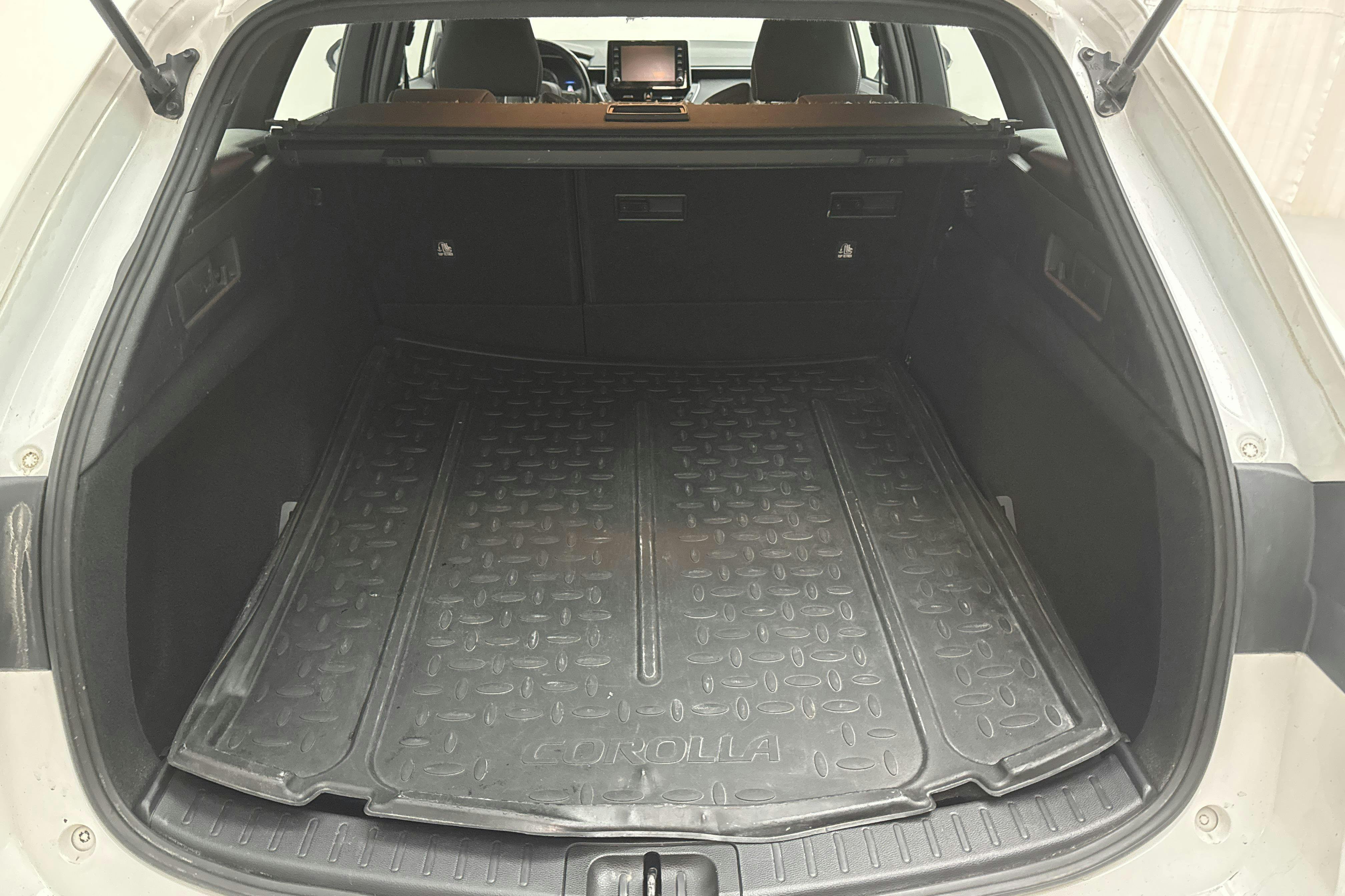 Vehicle Image 9
