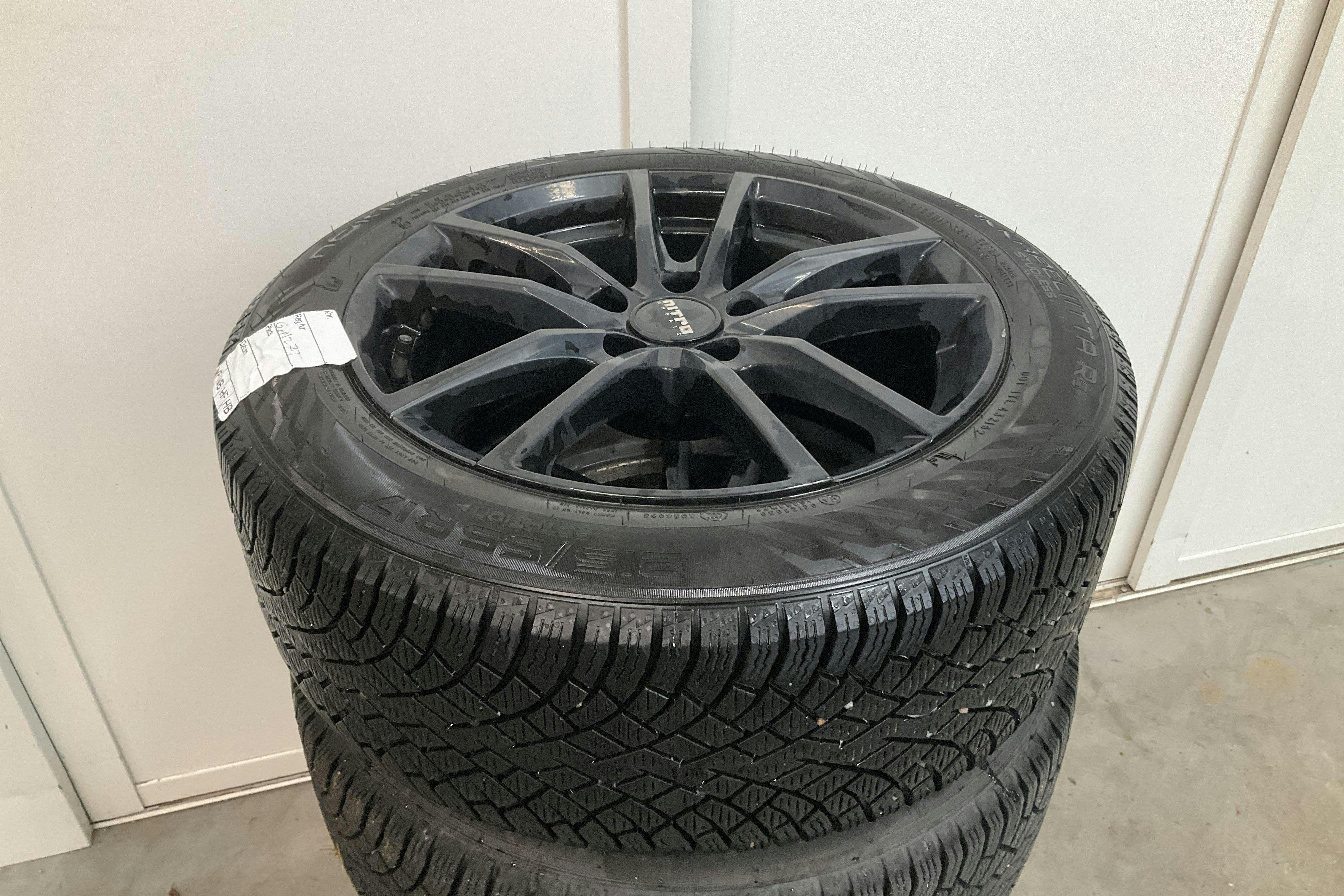 Vehicle Image 15